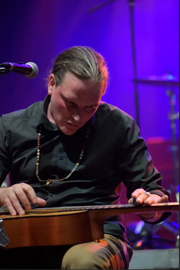 Concert folk avec Dawntone dans un jardin à Hasnon - 6 juin - Concert à Hasnon au Un jardin au milieu des champs le 6 juin 2026