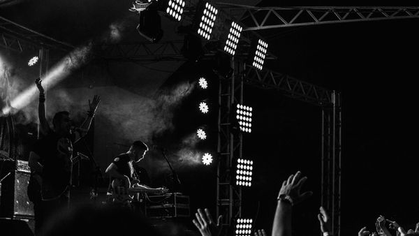 TRIBUTE ELVIS- FROM MEMPHIS TO MADISON - Concert à Jonzac au CENTRE DES CONGRES DE HAUTE SAINTONGE le 8 mai 2027